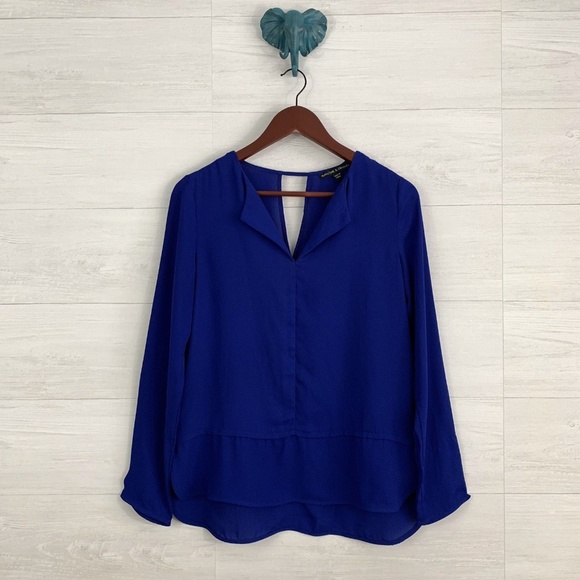 Harlowe & Graham Tops - Harlowe & Graham Royal Blue Split Neck Blouse